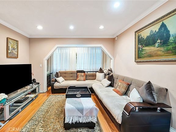 Photo - 1734 N Fuller Ave Unidad 13