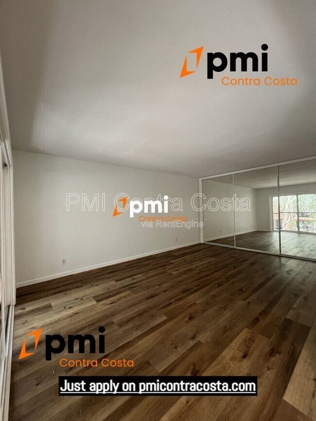 Photo - 470 N Civic Dr Unit Apt 204