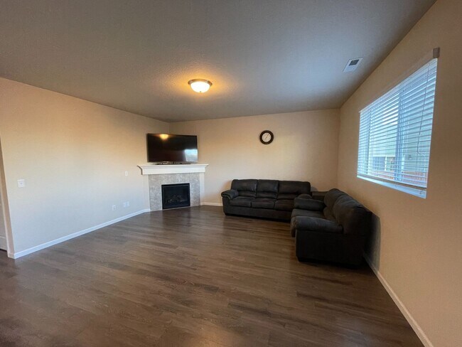 Photo - South Creek Meadows 4 BR Home with Den, Gas Fireplace & Attached 2-Car Garage