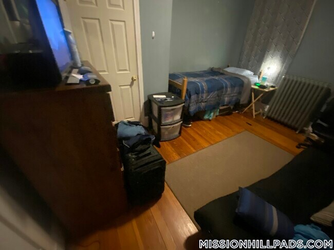 Photo - 12 Bucknam St Unidad 1