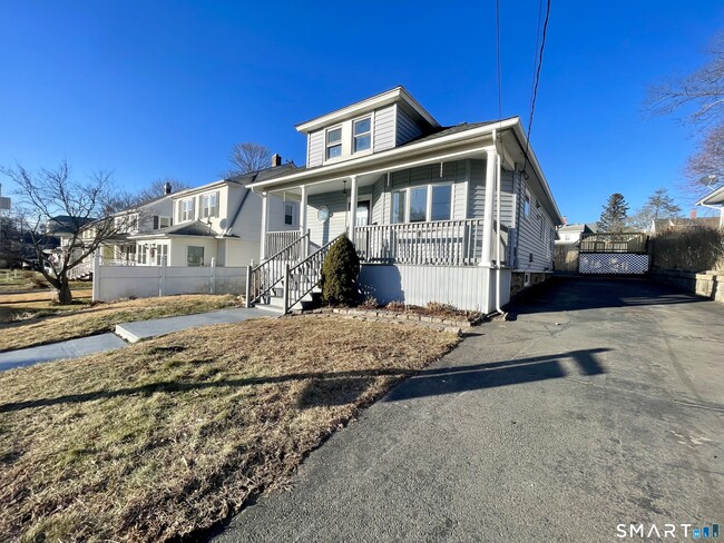 Building Photo - 87 Melrose Ave