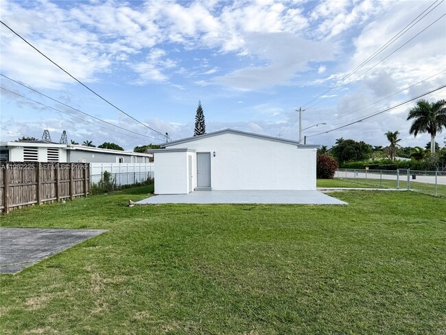 Photo - 1401 NW 8th Ave