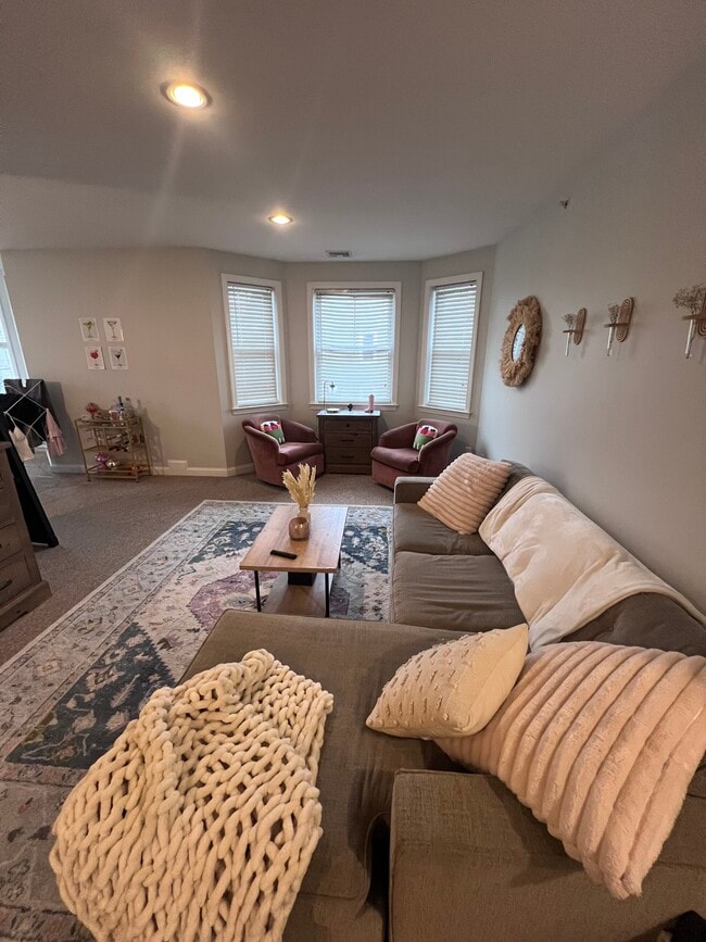 Photo - 99 Hillside St Unit 3A