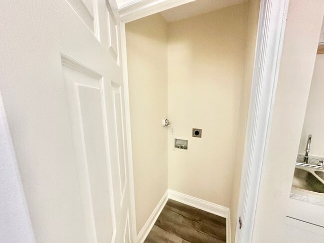 Photo - 565 Harrison St