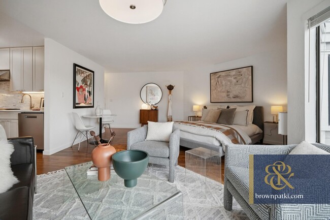 3501 Laguna St Unit 307