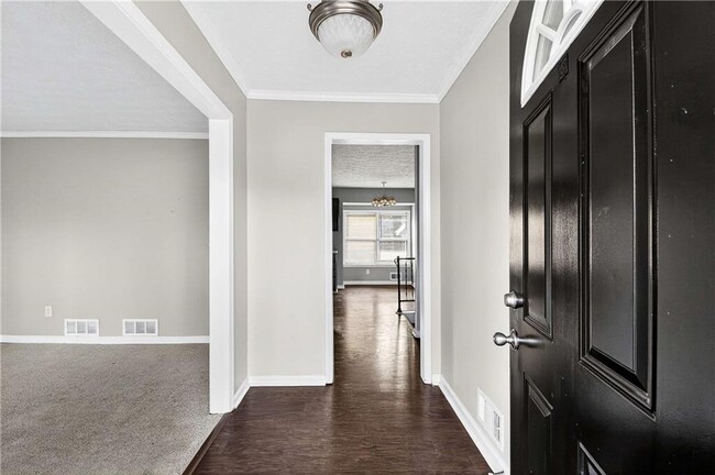 Photo - 1075 Forest Heights Rd