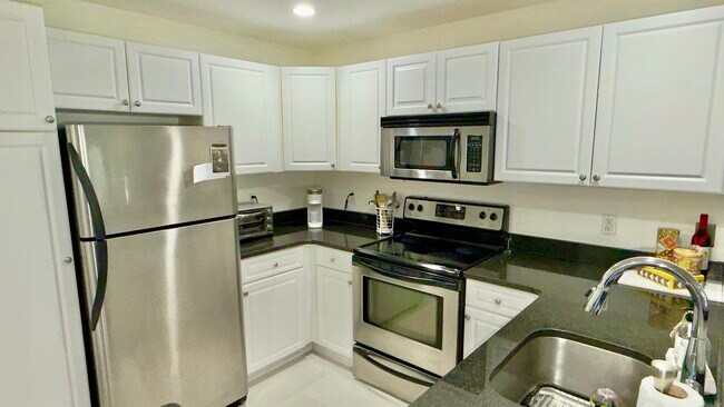 Photo - 10 Seaport Dr Unit 2209