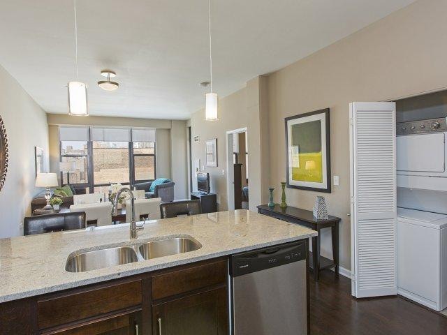 Photo - 2296 S Michigan Ave