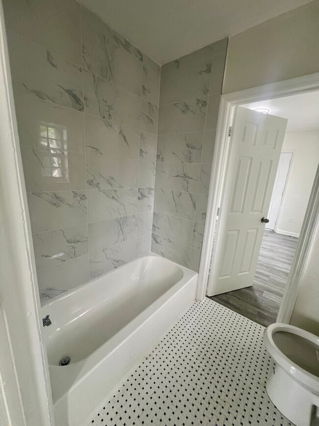 Baño - 1630 NW 35th St Unidad 1