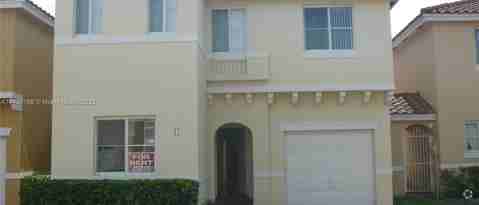 Building Photo - 14918 SW 104th St Rental