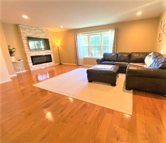 Building Photo - 3406 Carriage Ct