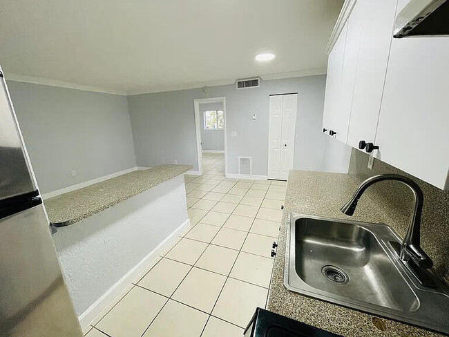 Photo - 890 NW 45th Ave Unit 32