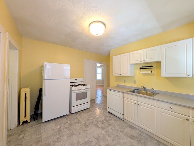 Building Photo - 79 Conwell Ave Unit 1