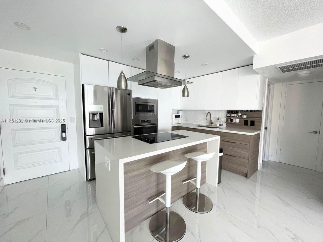Photo - 11111 Biscayne Blvd Condo