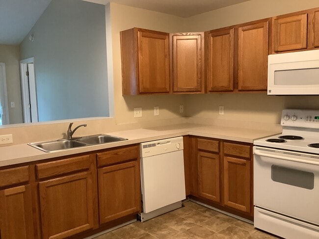 Photo - 7204 Weavers Way