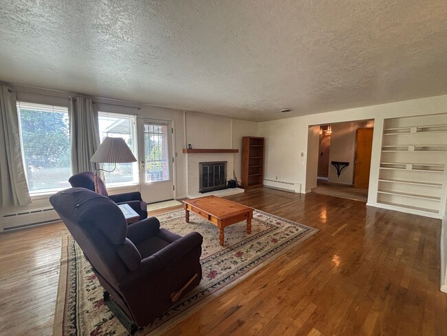 Photo - 4 Bedroom 2 Bathroom