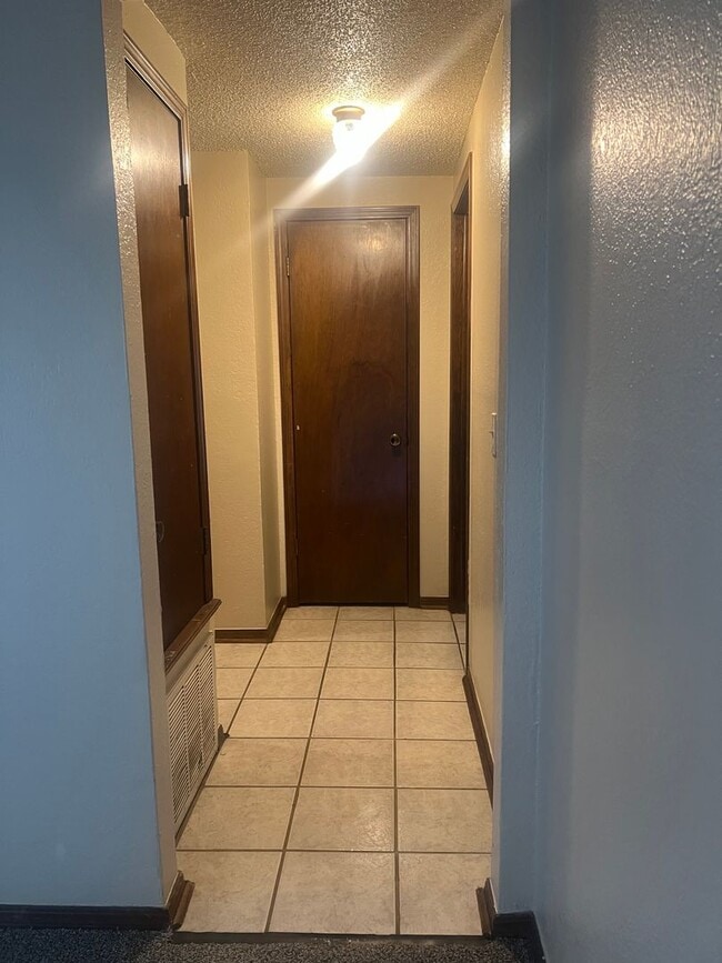 Photo - 2901 SW 82nd St