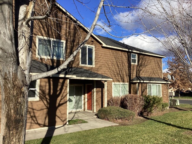 Photo - r1813/1815/1817 Unidad 1817