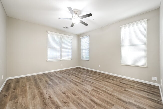 Photo - 28926 N 124th Dr