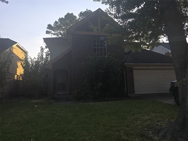 Photo - 1907 Summerfield Pl