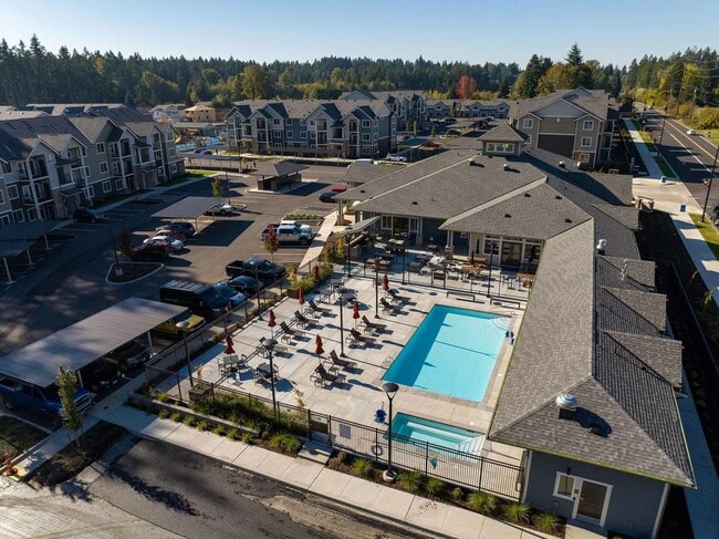 Dive into Modera Lacey’s tranquil resort-style pool and unwind in our heated spa.