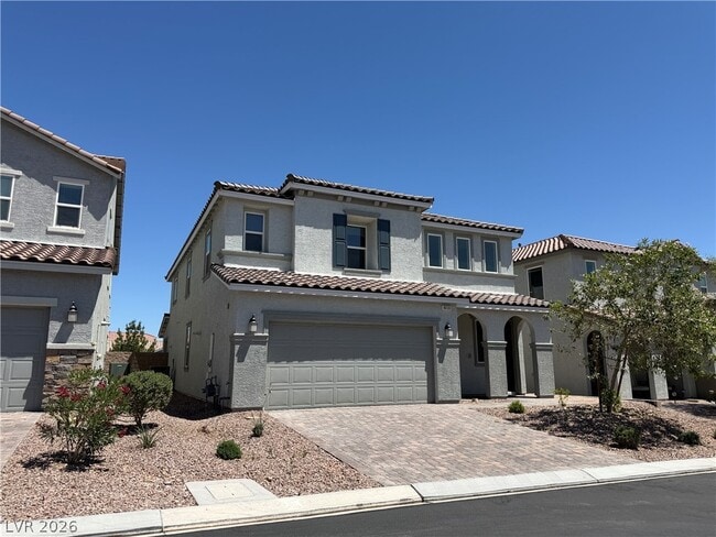 Building Photo - 8030 Minavalle Ave