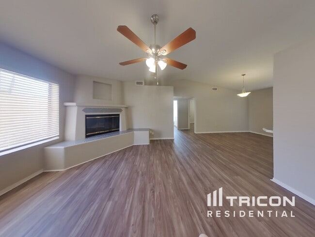 Photo - 6309 E Ivyglen St