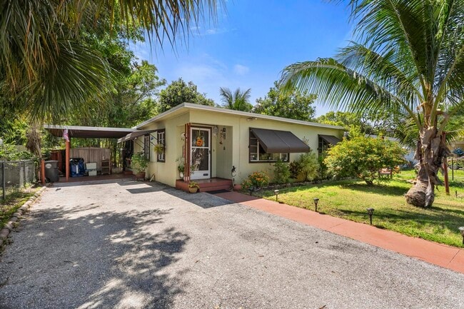 Photo - 3032 Stanford Rd