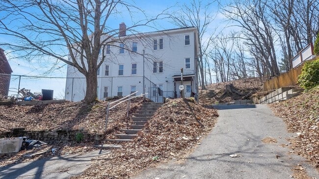 Photo - 1442 Main St Unit 2