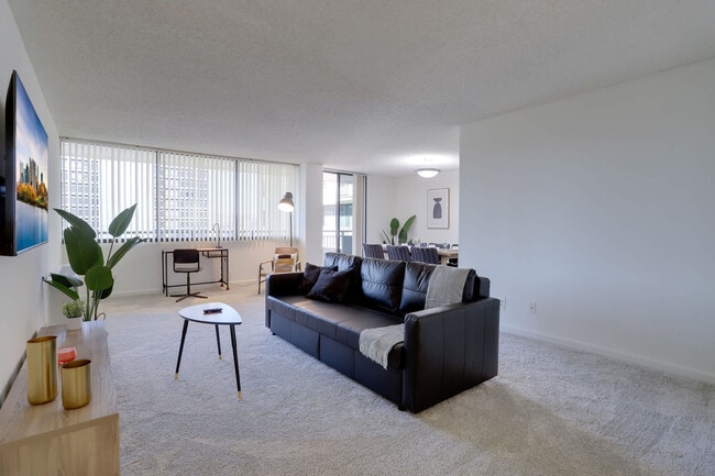 Photo - 320 23rd St S Unidad FL6-ID1022506P