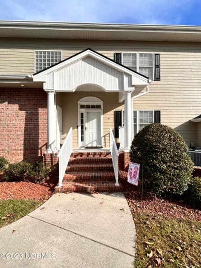 Photo - Beautiful Sea Trail Plantation townhome