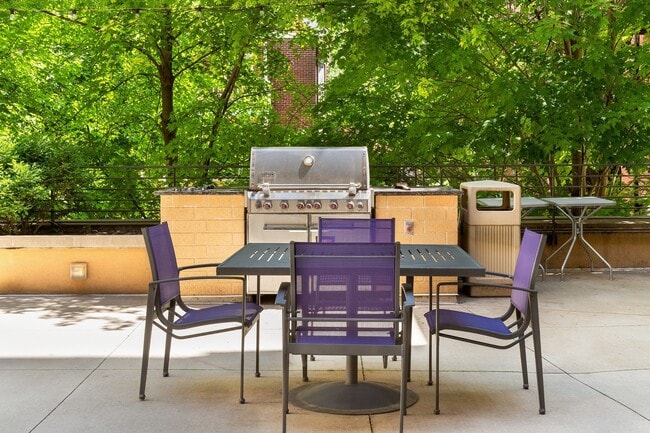 Domain Grill Stations