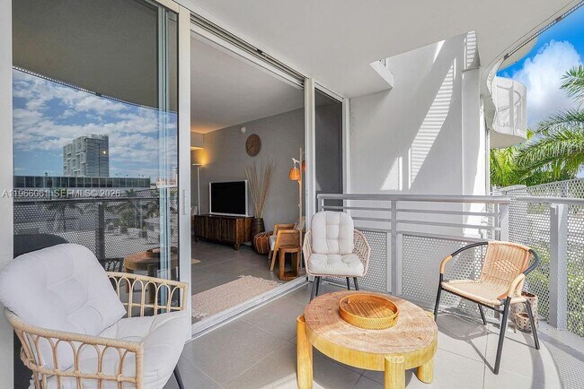 Photo - 2155 Washington Ct Unit 403