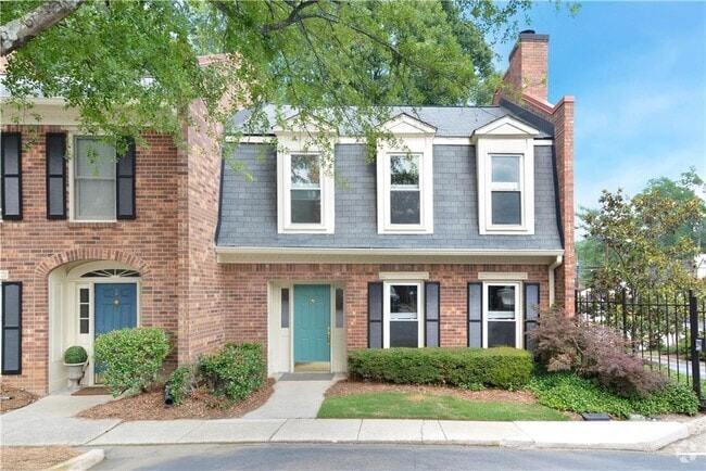 Building Photo - 1 Pendleton Pl NE Rental