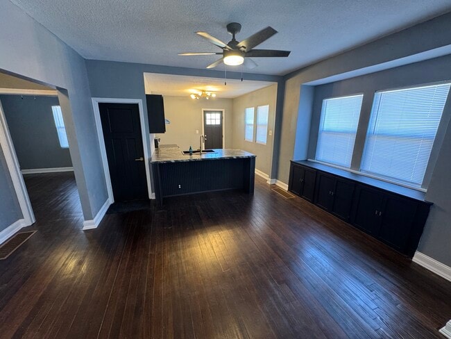 Photo - 3525 Mitchell Ave