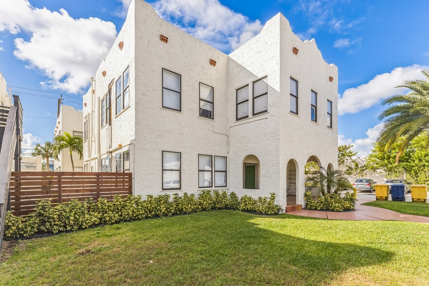 Flamingo Park Apartment Homes