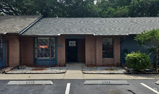 Building Photo - 2913 Duchess Oak Ct Rental