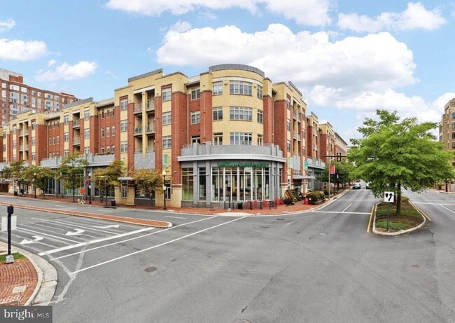 Photo - 309 Holland Ln Unit 328