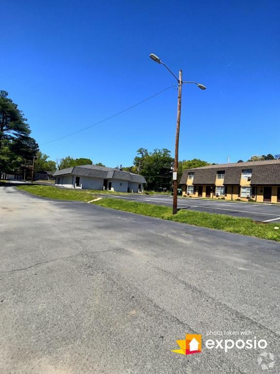 Building Photo - 3198 Washington Rd Rental