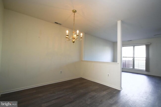 Photo - 109 Glennbrook Ct