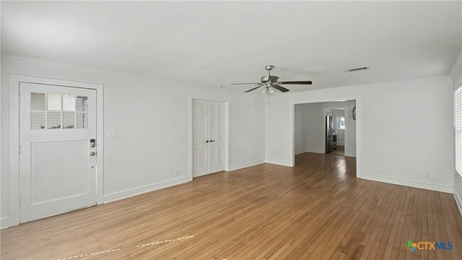 Photo - 820 N 5th St