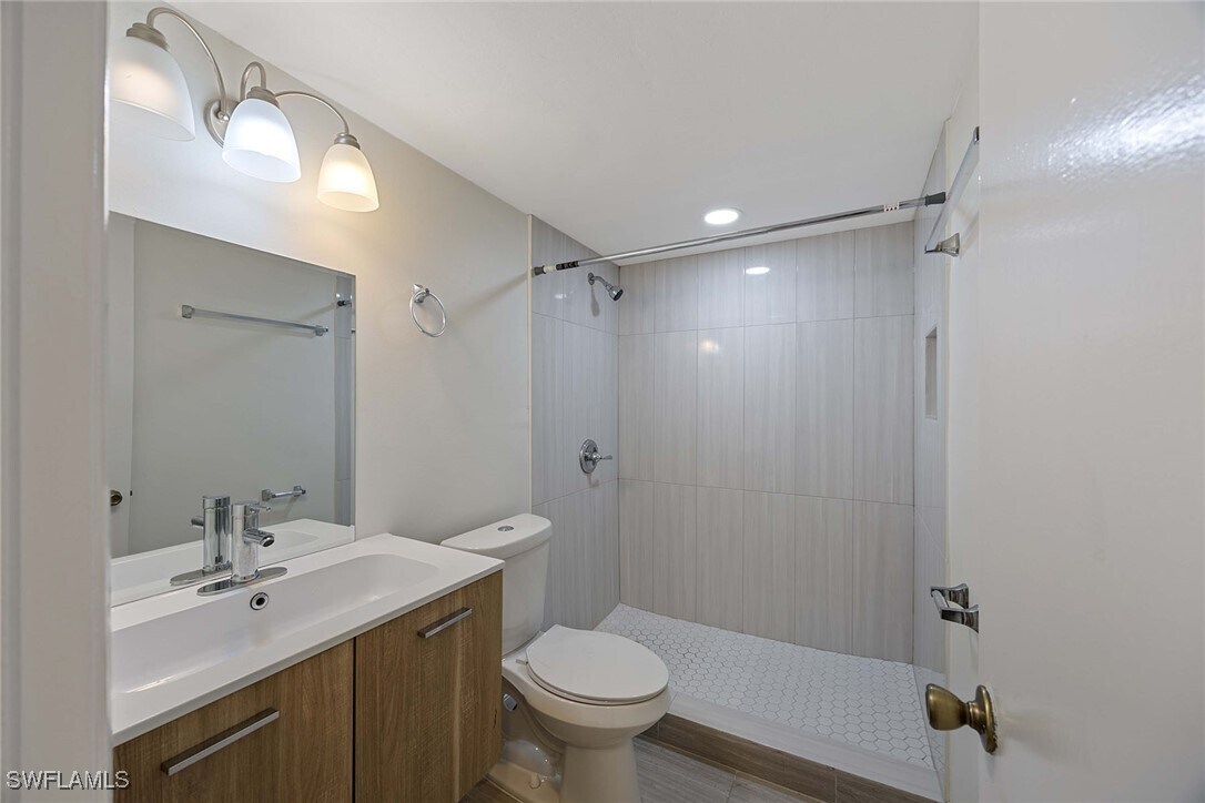 Photo - 28180 Pine Haven Way Unidad 47