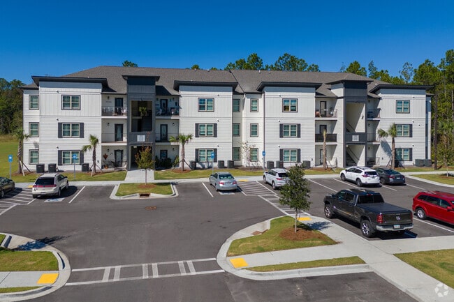 Photo - Atlantic Breeze Apartments