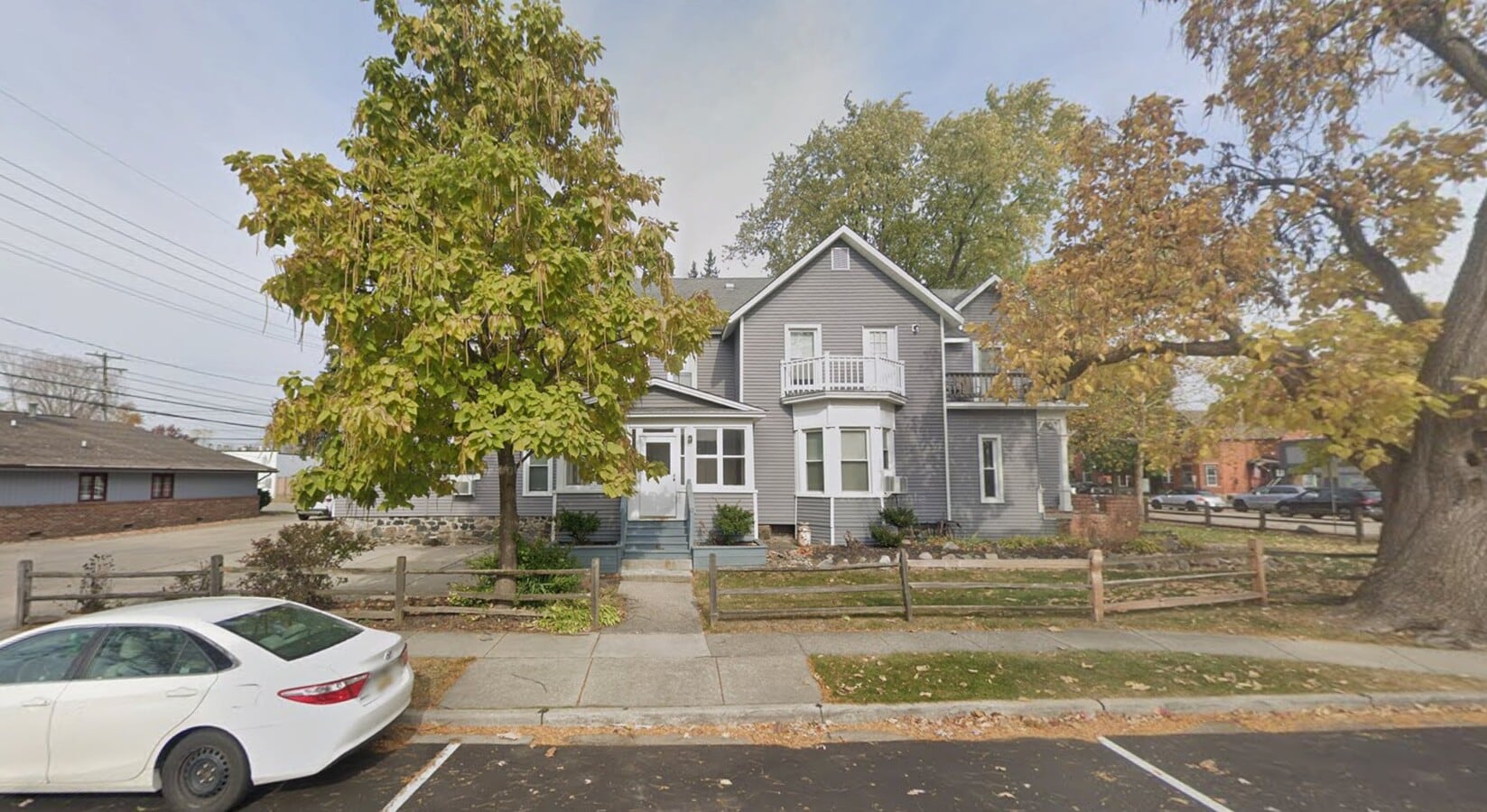 Photo - 711 Starkweather St Apartamentos