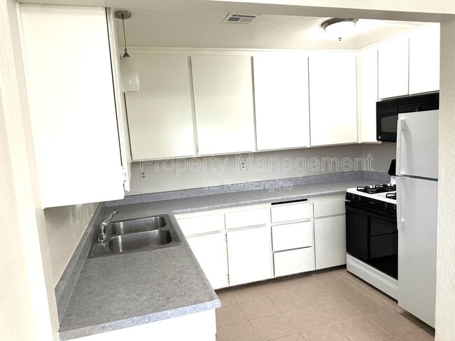 Photo - 2231 Morell St