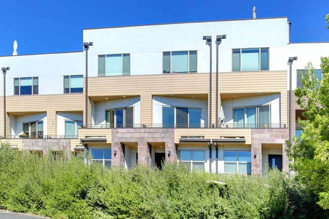 Building Photo - 2602 W 24th Ave Unit 8