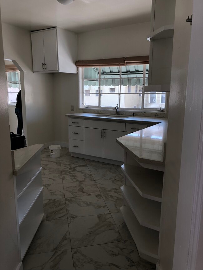 Photo - 3144 James M Wood Blvd Unit 3144 James M. Wood