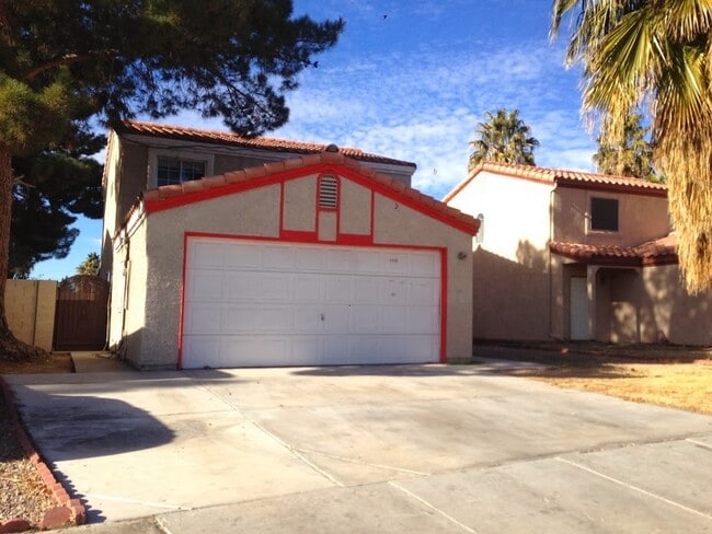 Building Photo - BEAUTIFUL & ELEGANT 3 BEDROOM 2 BATHROOM H... Rental
