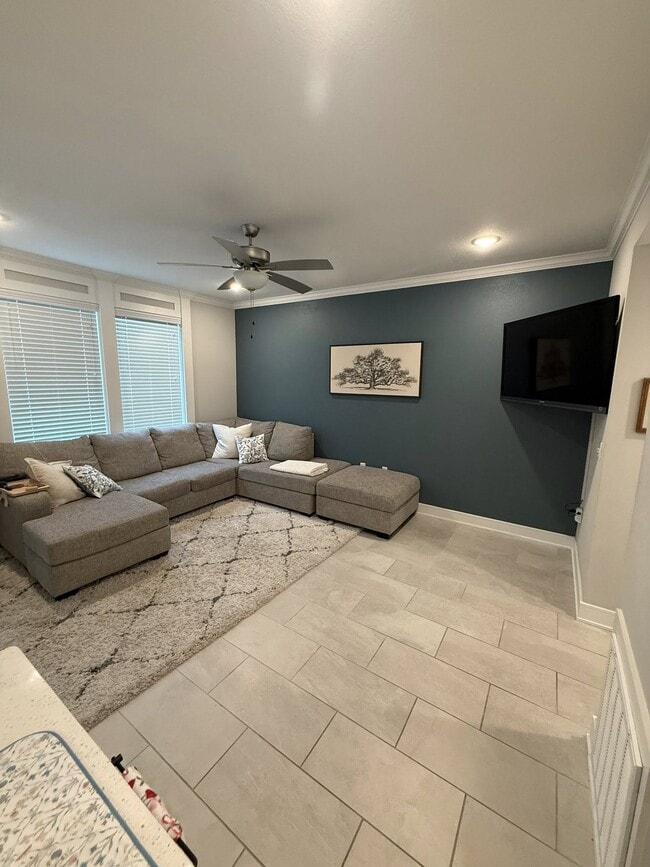 Photo - 7380 Aaron St