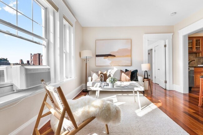 Photo - 520 Beacon St Unit 6C